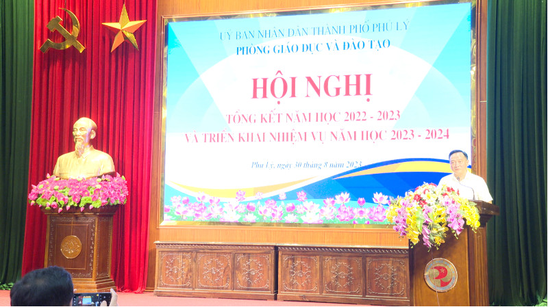 Ngành GD&ĐT thành phố Phủ Lý tổng kết năm học 2022-2023, triển khai nhiệm vụ năm học 2023- 2024.